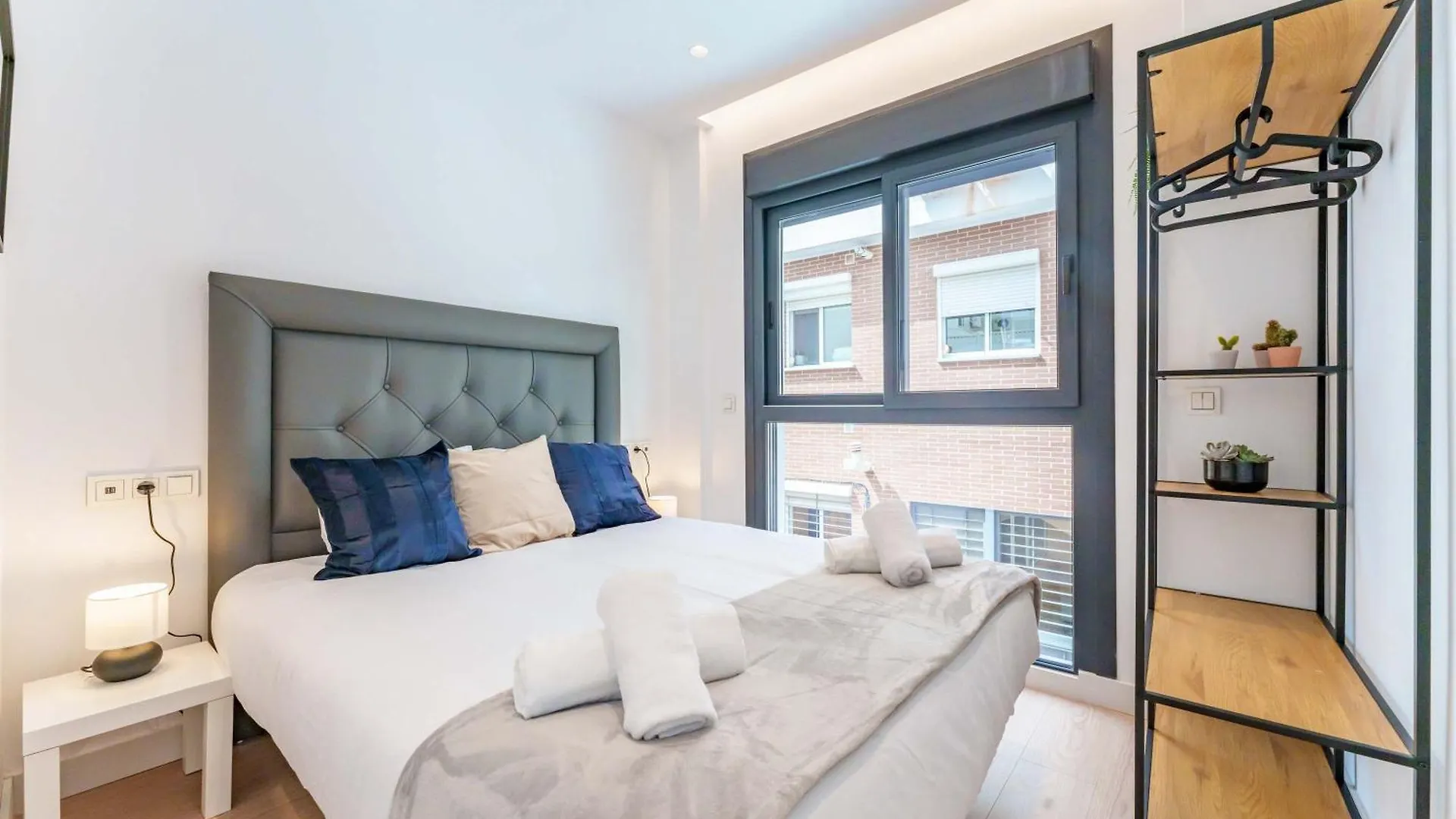 Stylish 3Bd With Rooftop Jacuzzi - Las Artes Malaga Holiday home